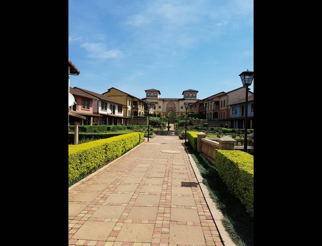 2 BEDROOM DUPLEX RENTED IN PLANTATIONS ESTATE